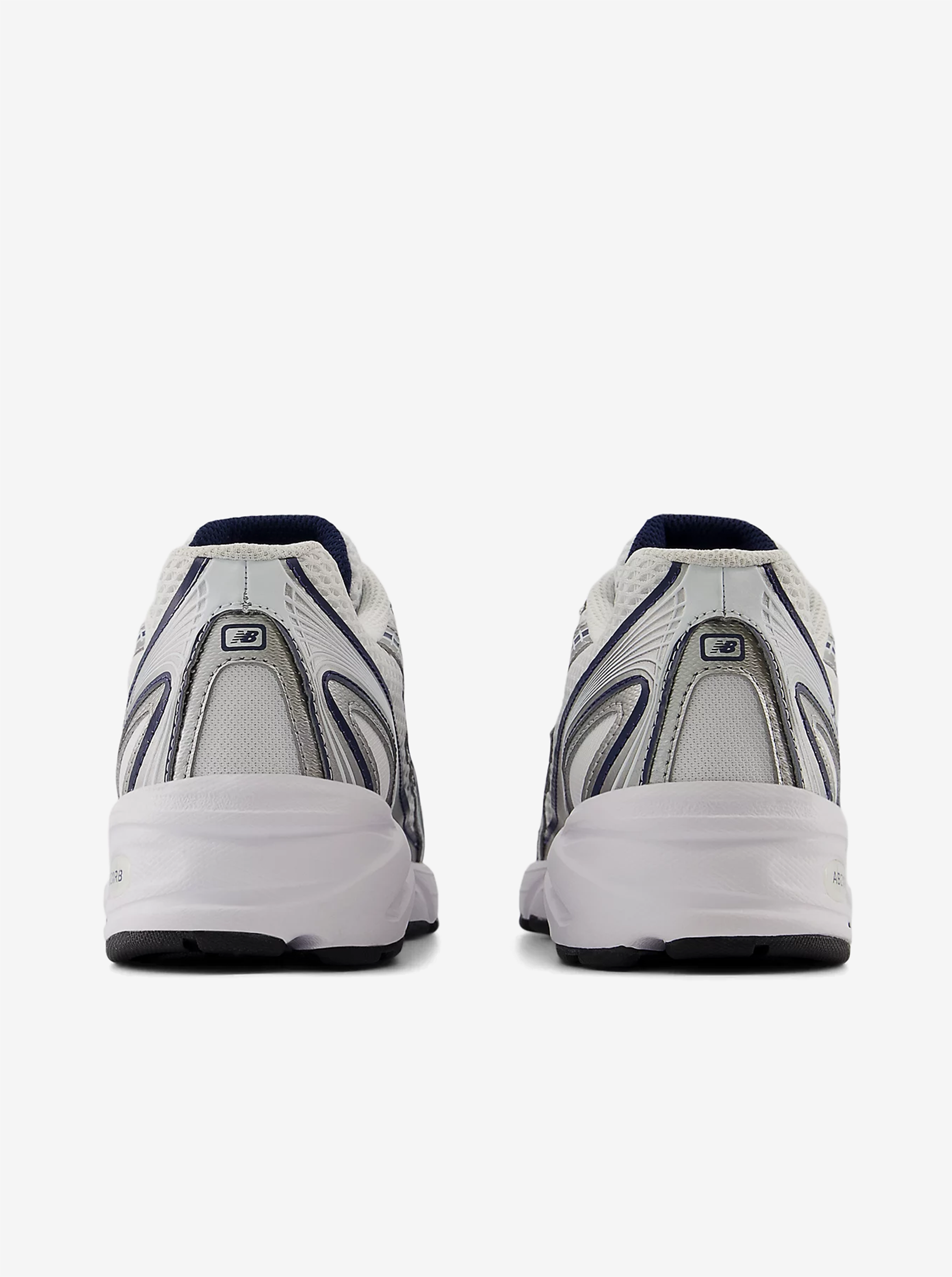 740 Unisex
