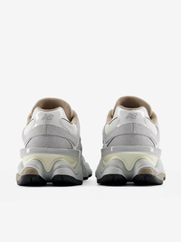 9060 Unisex