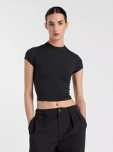 Define Fitted T-Shirt